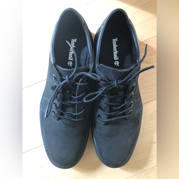 Timberland suede sneakers size 10 - Picture 2 of 3